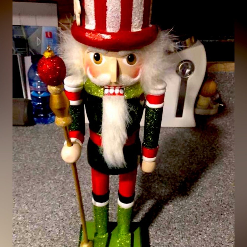 Hollywood wCollection -Green Holiday Nutcracker. Kurt S Adler